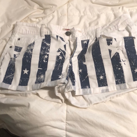 Lei Americana shorts - Picture 4 of 6